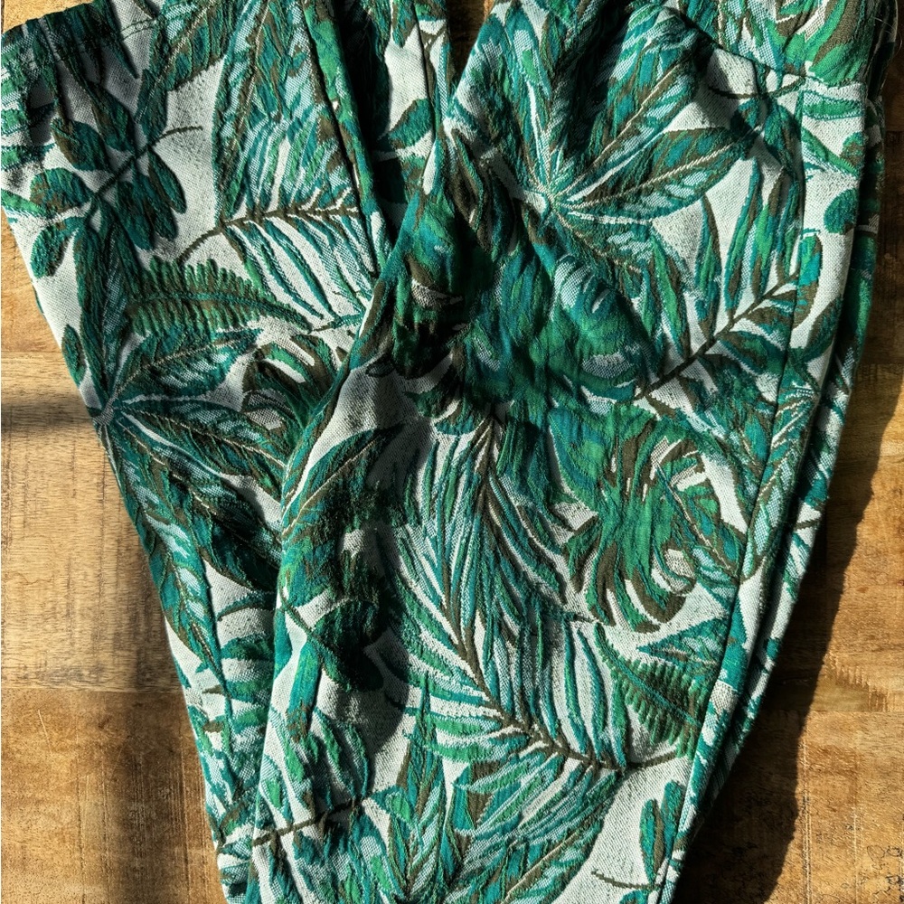 Urban Outfitters Green Leaf Patterned Fabric